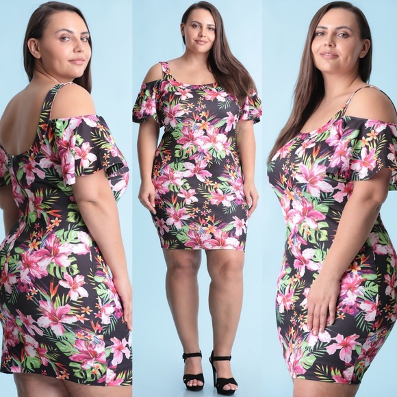 Dresses & Skirts - 123x  Stretch techno floral print body-con dress